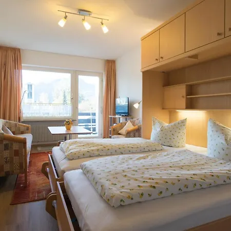 Allgaeuhaus 아파트